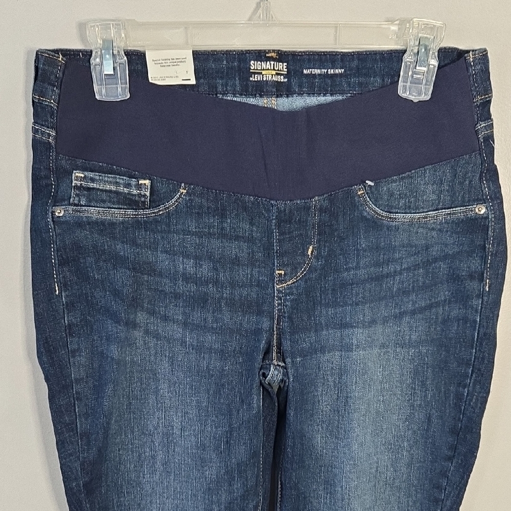 Levi's Maternity Size Medium Signature Blue Skinny Jeans - NEW